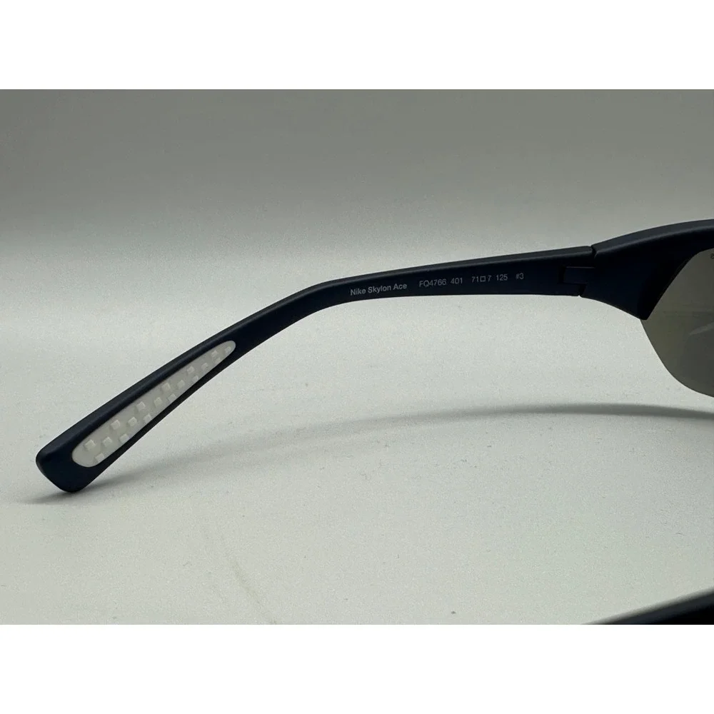 Nike Sunglasses Skylon Ace FQ4766 401 71-7-125 -‎ Navy Blue